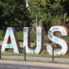 AUS – Schrift in Oberbaum City AUS Schrift in Oberbaum City