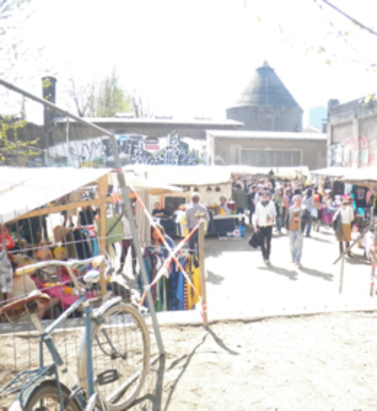 Sonntags Trodel Markt In Der Revaler Strasse Friedrichshainblog De