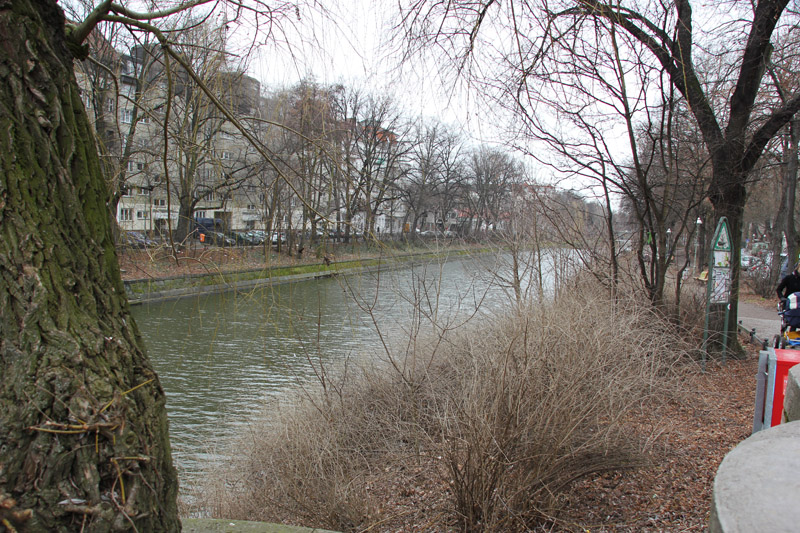 13 Landwehrkanal Uferweg