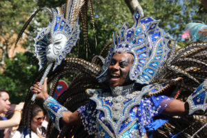 Bunter Tänzer Karneval der Kulturen 2013