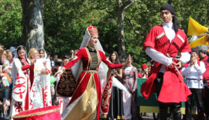 Kusakischer Volkstanz Karneval der Kulturen 2013
