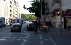 autos-auf-radweg-polizei-schaut-weg