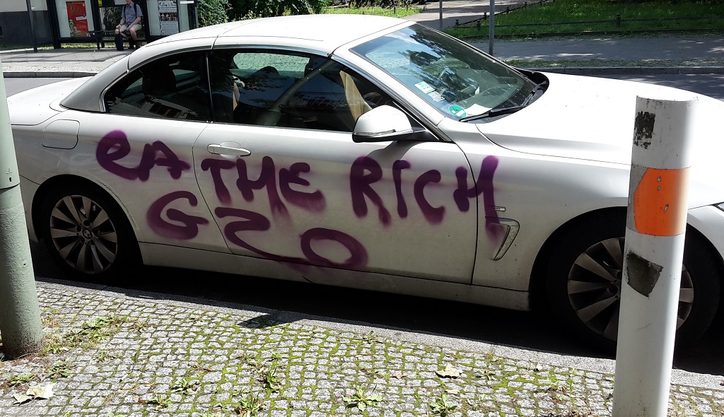 Graffiti auf Auto Friedrichshain