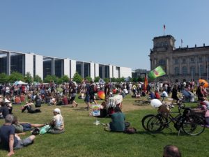 Demonstration Reichstagswiese