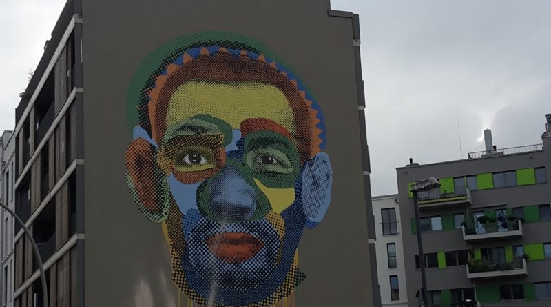 Gesicht Streetart Face Time Kreuzberg